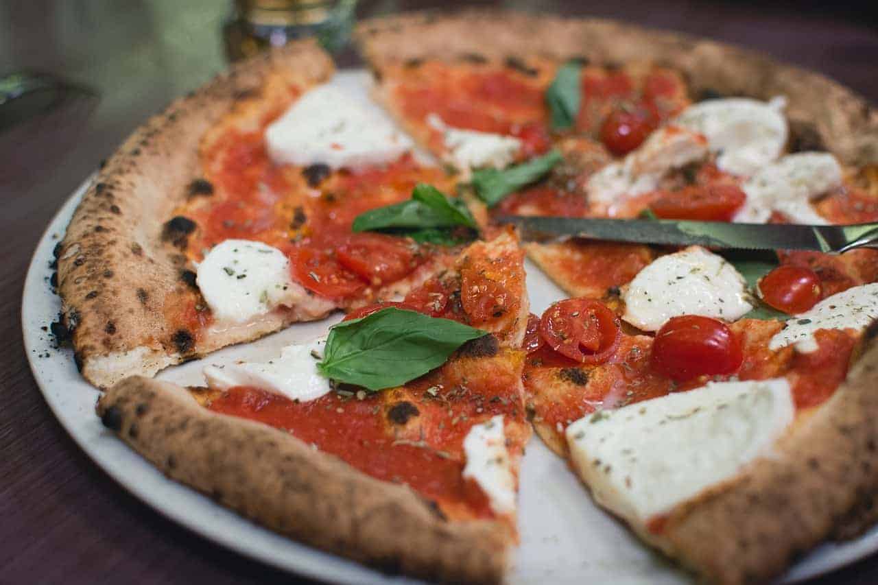 everything you need to know about grilling pizza