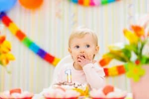 book a food truck and take the afternoon off for your childs first birthday party