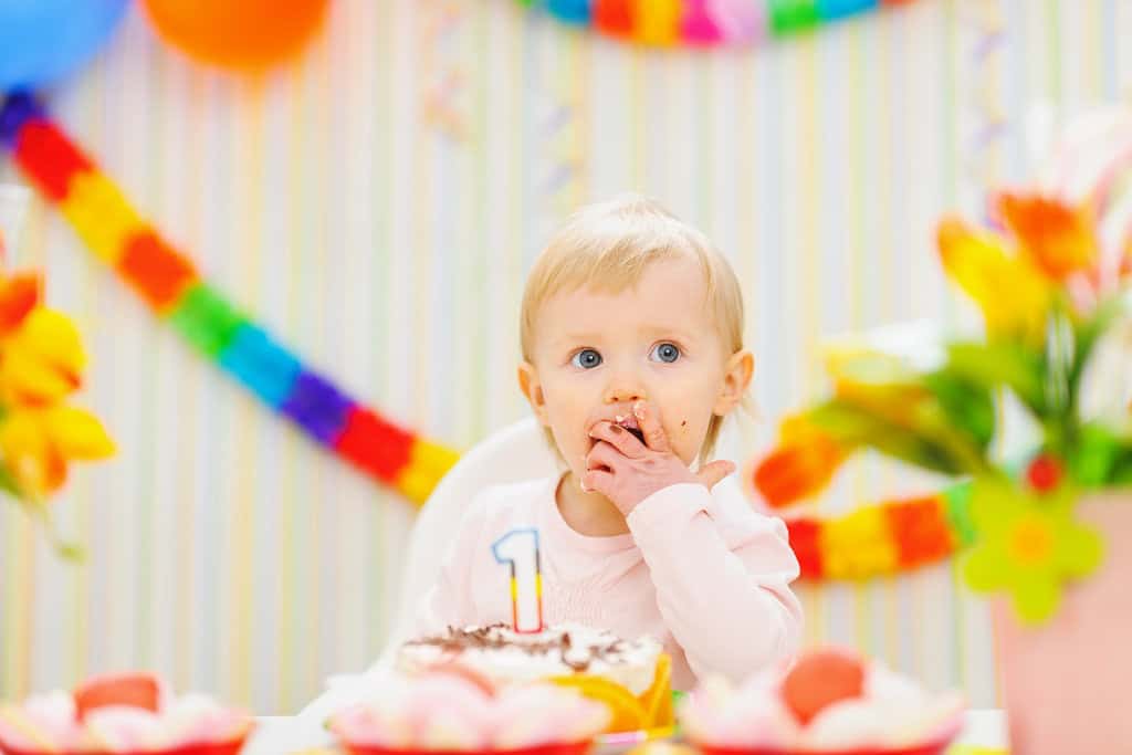 book a food truck and take the afternoon off for your childs first birthday party