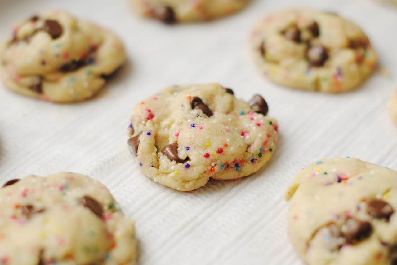 white-chocolate-cookies